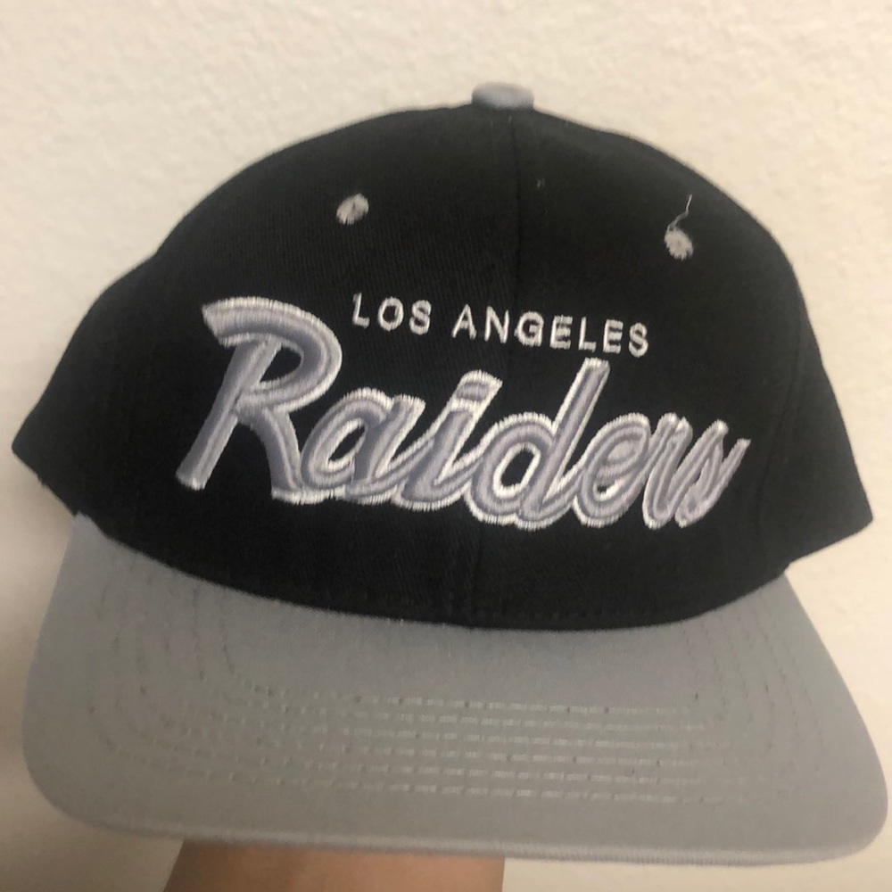 Raiders throw back Los Angeles snap back hat